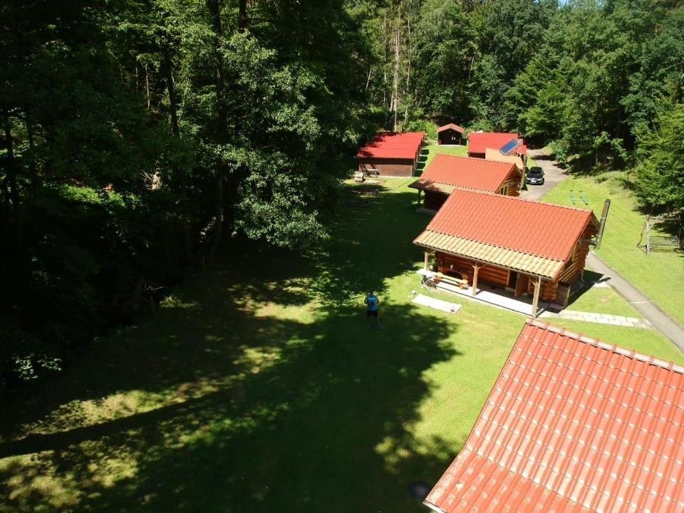 Dum A Dum Zivohost Hotel Bagian luar foto
