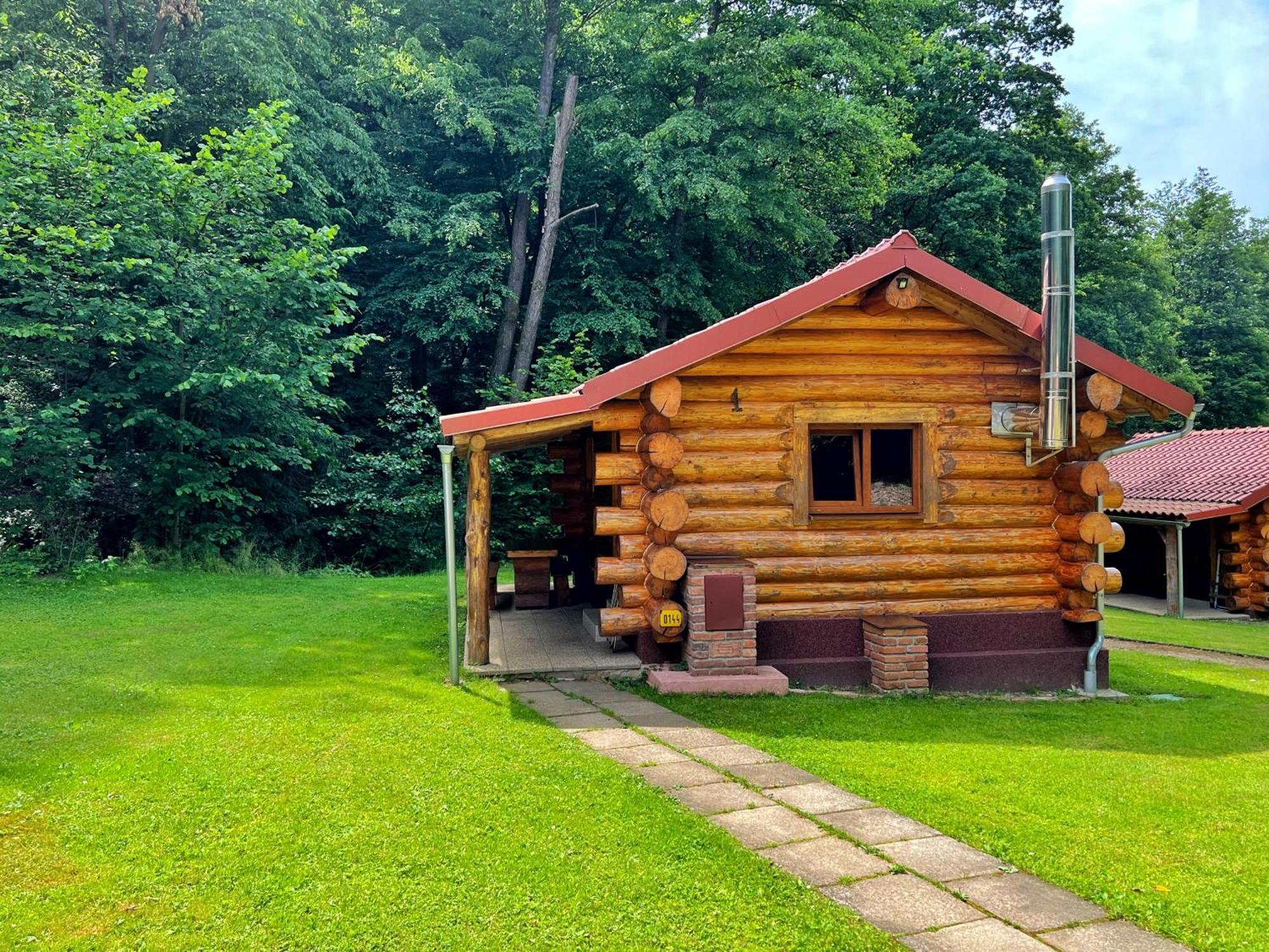 Dum A Dum Zivohost Hotel Bagian luar foto