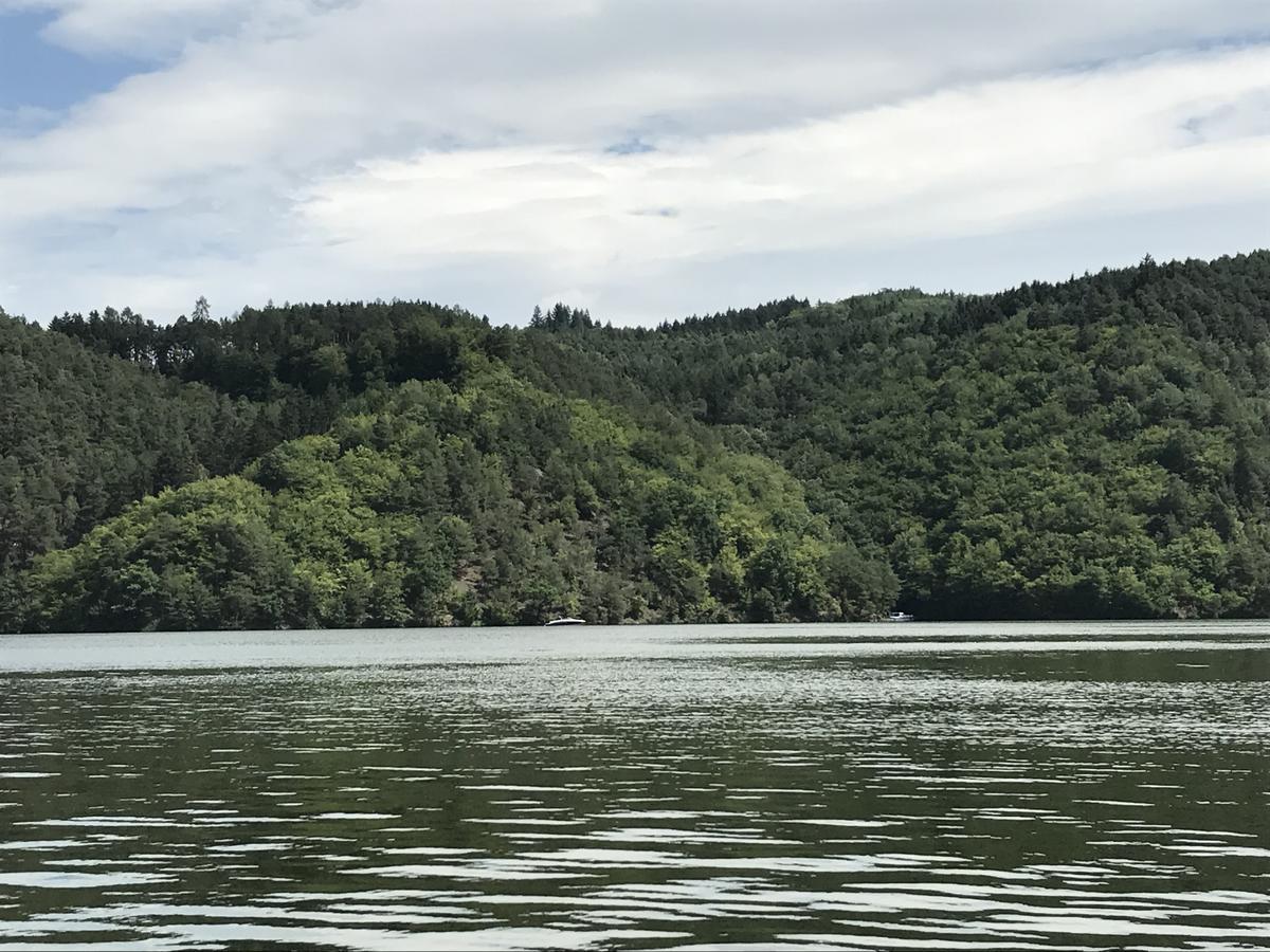 Dum A Dum Zivohost Hotel Bagian luar foto