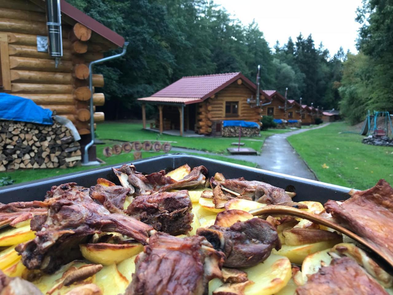 Dum A Dum Zivohost Hotel Bagian luar foto